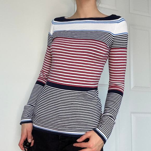 Lilly Pulitzer long sleeve fitted sweater red white blue - size XS - Picture 2 of 8